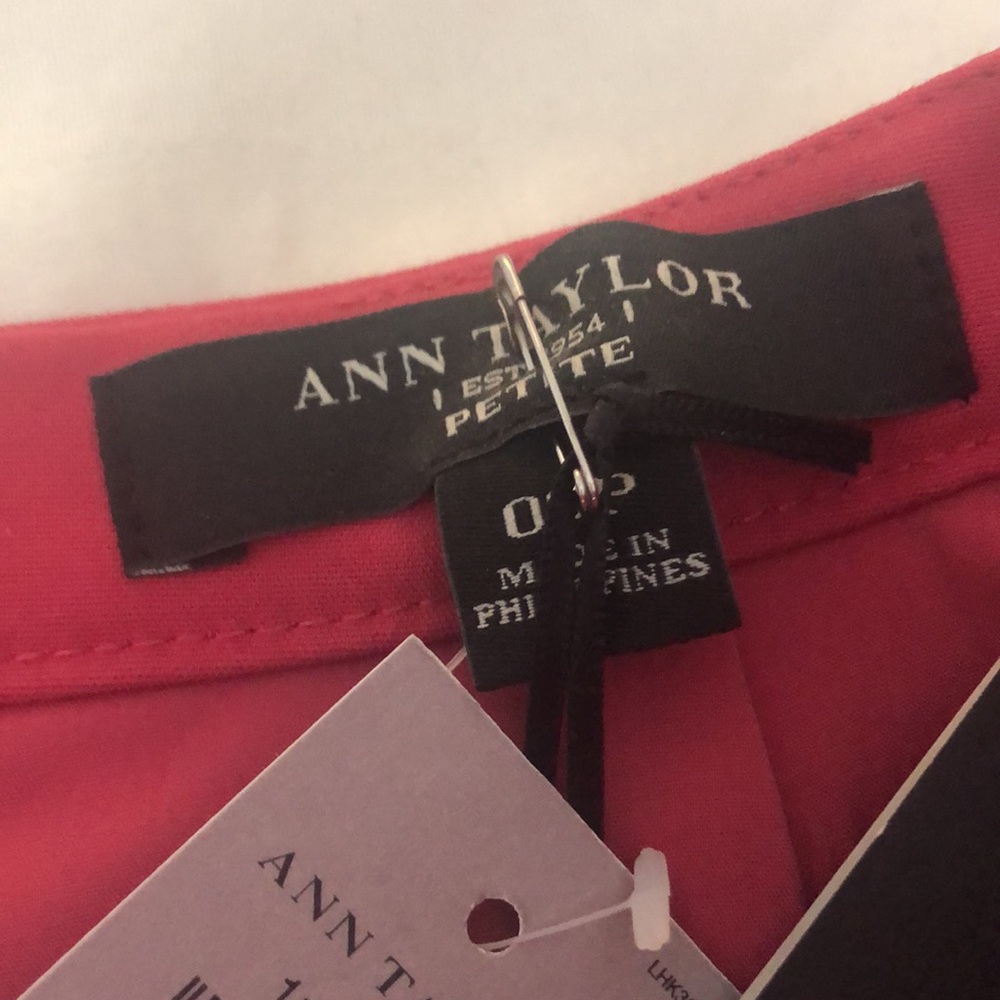 Ann Taylor Compact Doubleweave Skirt, NWT - Picture 4 of 4